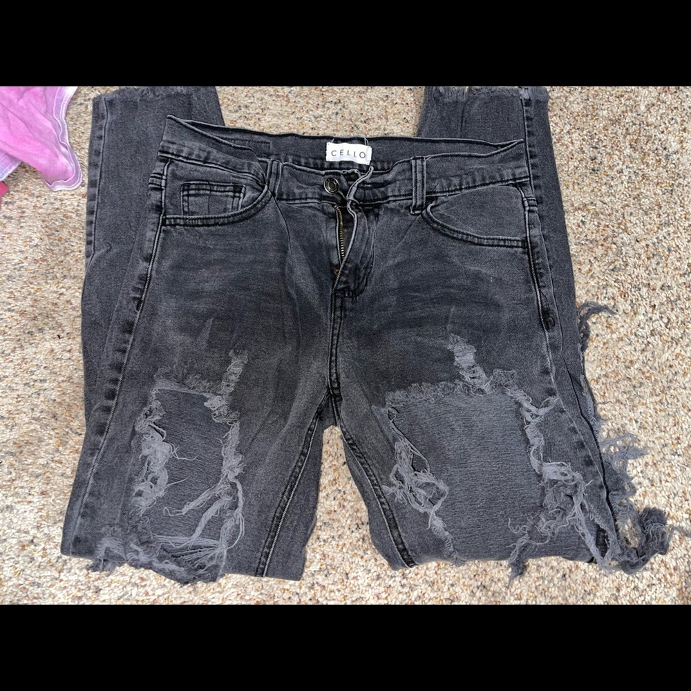 Cello Jeans size 3 ripped, distressed